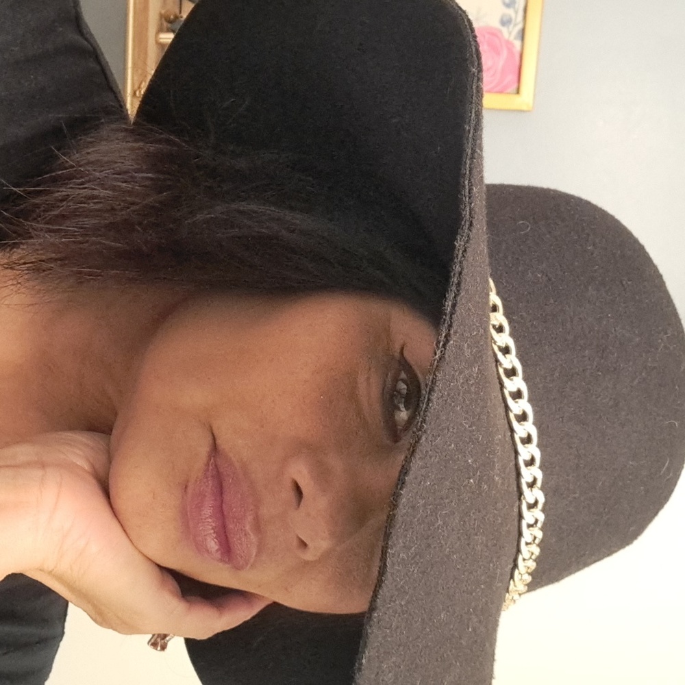 FABULOUS Black Felt Hat With Gold Bling